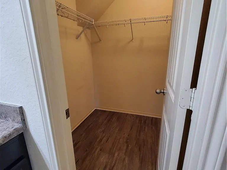 1536 Gateshead Dr — Photo 17