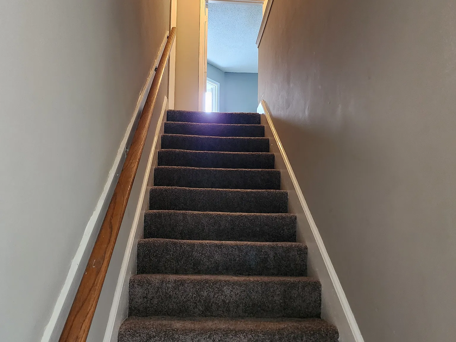 5 bed, 4000 sqft, $2,200 — Photo 4