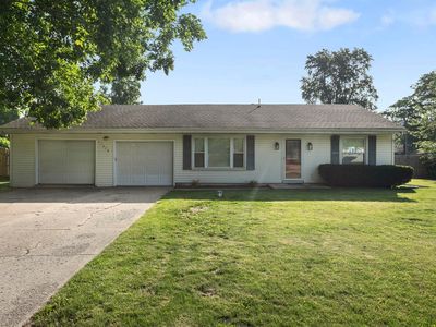 51278 Arch St, Granger, IN, 46530