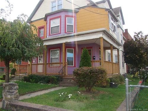 2nd image of 17 Adelaide St #2