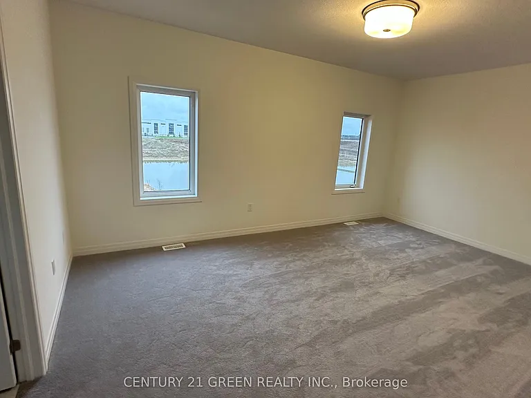 126 Hitchman St — Photo 26