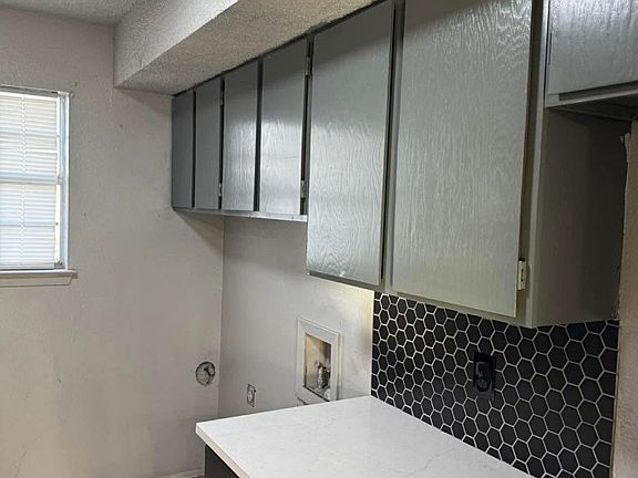 3rd image of 1517 Alameda Ave