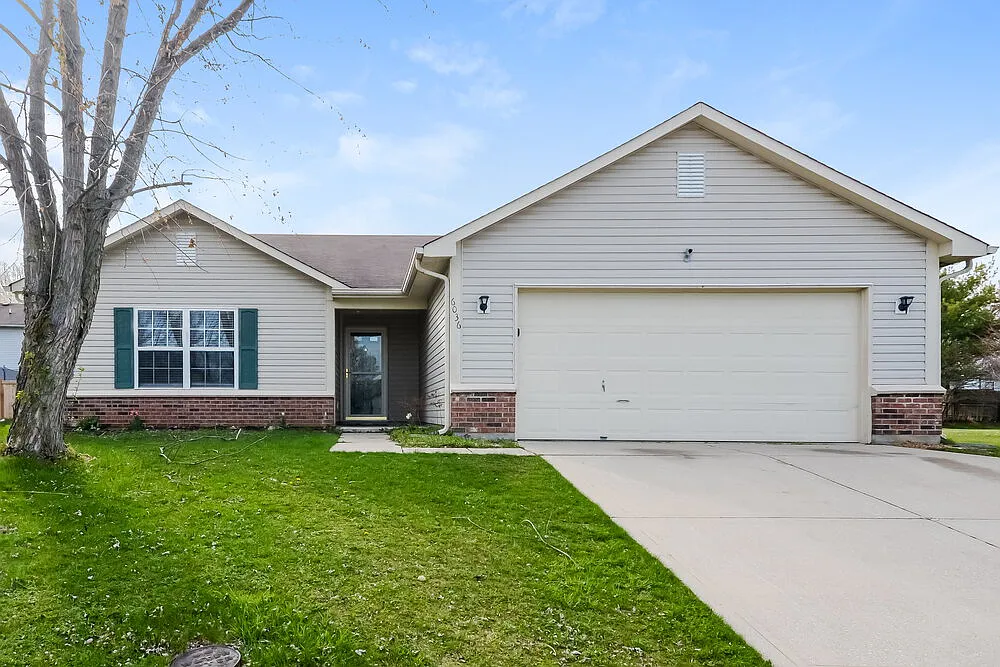 3 bed, 2.0 bath, 1248 sqft, $2,310 — Photo 1