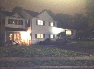 29 Heathcote Ave, Edison, NJ 08817