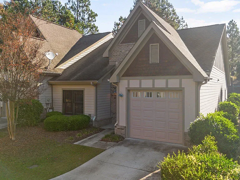 7 Elk Ridge Ln — Photo 3