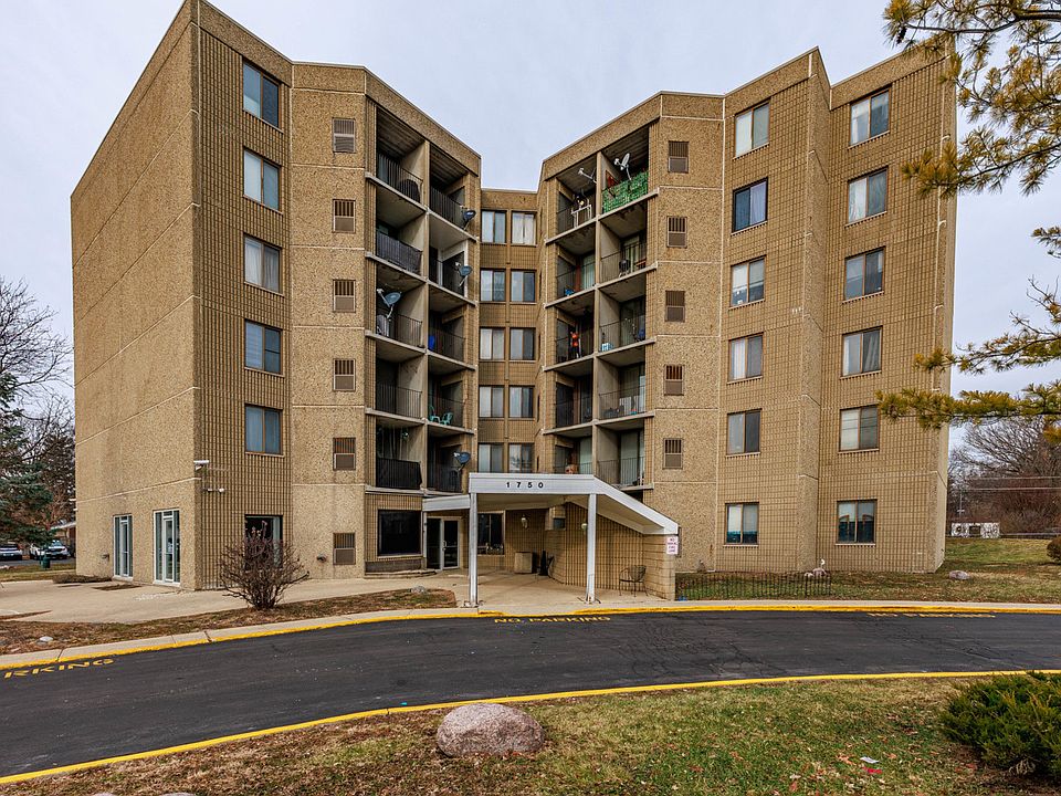 1st image of 1750 N Marywood Ave APT 405
