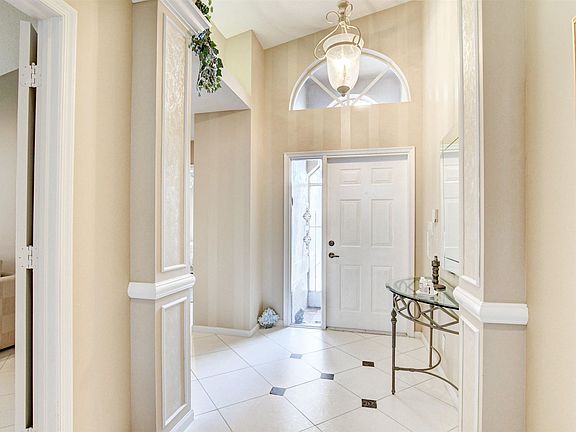 3rd image of 7277 Haviland Cir