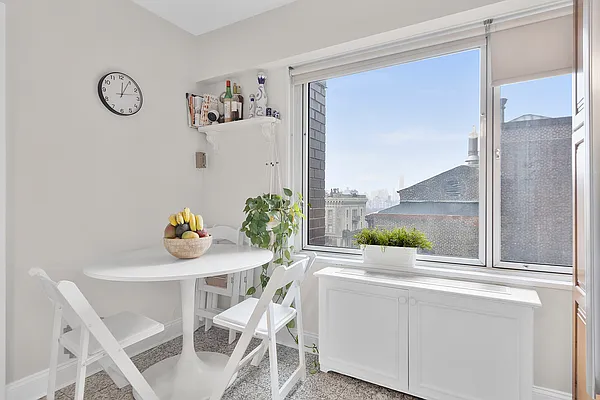 Rented by Oxford Property Group | media 13