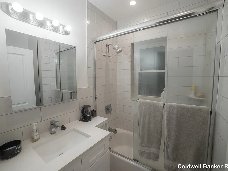 2345 W Irving Park Rd #3S — Photo 10
