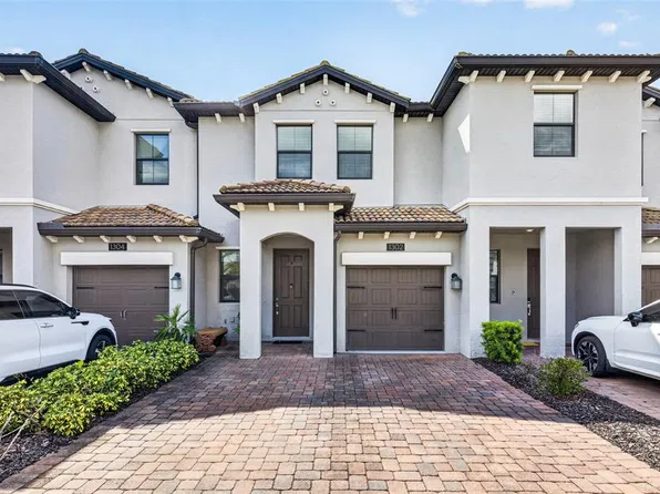 1302 ROYAL ST GEORGE BOULEVARD #1302, DAVENPORT, FL 33896
