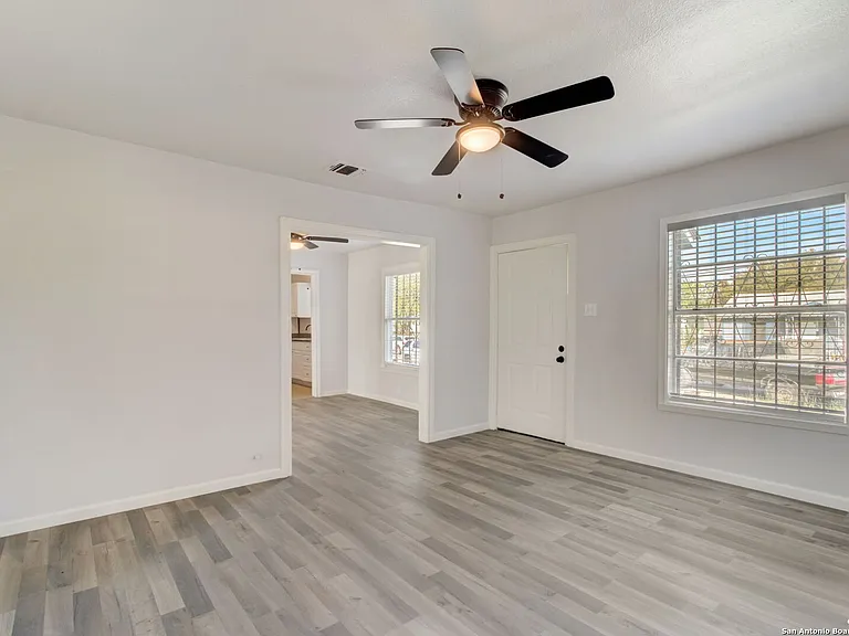 1622 Gorman St — Photo 3