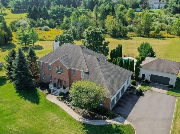 195 Fairfield Ln, Hillsborough Twp., NJ 08844