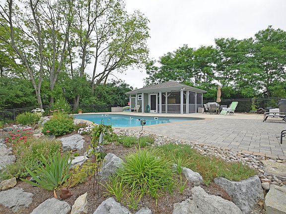 2nd image of 7409 Silver Lake Dr