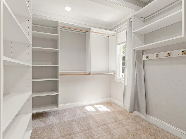 15 Marion St — Photo 17