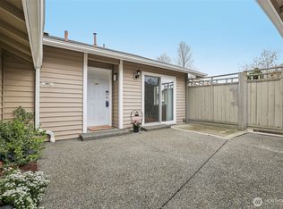 901 E Marine View Dr UNIT 201, Everett, WA 98201