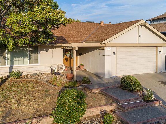 3rd image of 5942 Brittany Way
