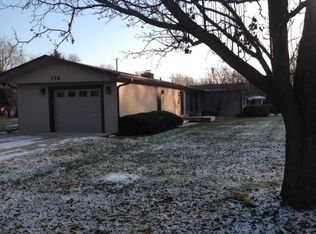 174 Ashlawn Ave, Oswego, IL 60543