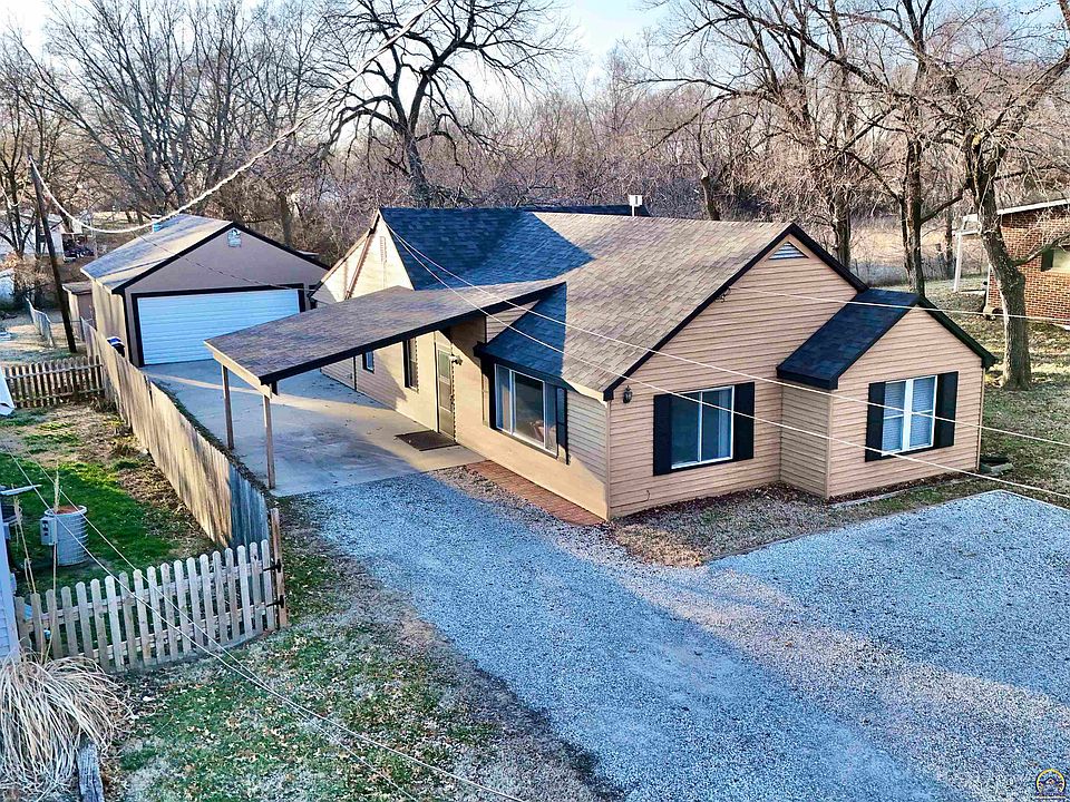 3513 NW Rochester Rd, Topeka, KS 66617 Zillow