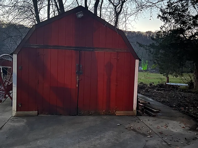 Shed