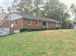 360 N Middleton St, Robbins, NC 27325