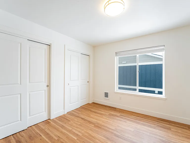 Silver Star Apartments — Photo 39