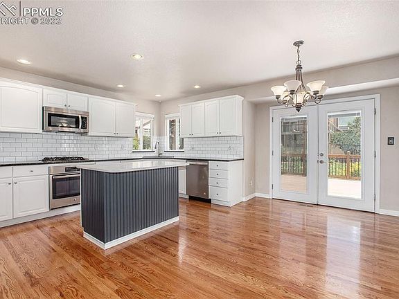 5th image of 9923 Bridgeport Dr