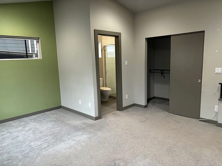 2415 S Norman St — Photo 10