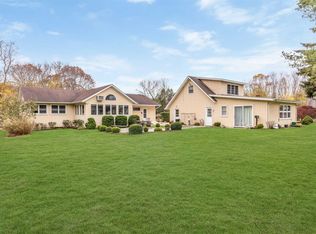 605 Maple Ln, Mattituck, NY 11952