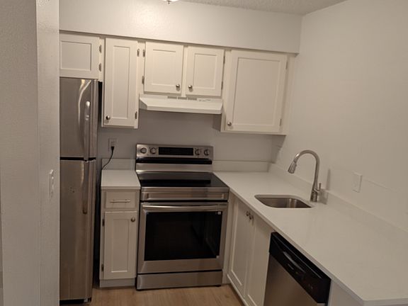 4th image of 5300 E Cherry Creek South Dr APT 900