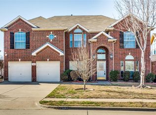 5247 W Cove Way, Grand Prairie, TX 75052
