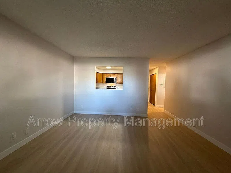 1 bed, 1.0 bath, 714 sqft, $731 — Photo 3