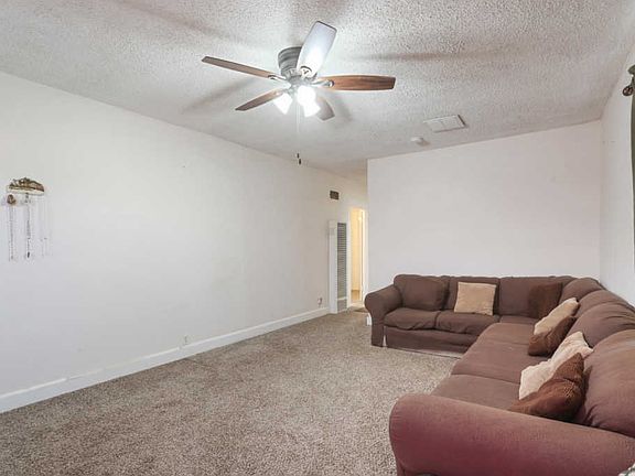 5th image of 893 N Cypress St