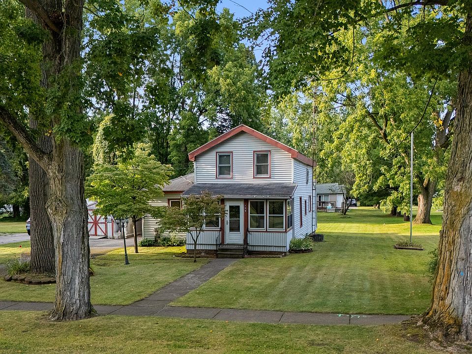 1st image of 108 Centennial St