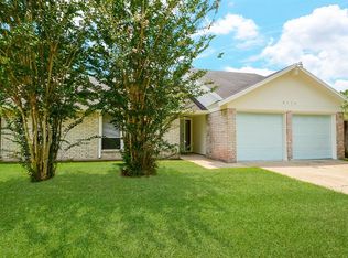8054 Streamside Dr, Houston, TX 77088