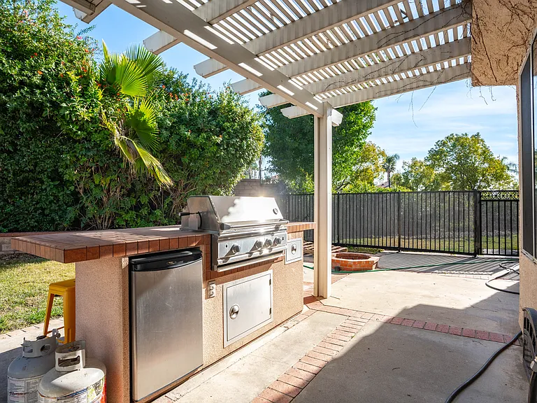 28832 Harwick Dr — Photo 36