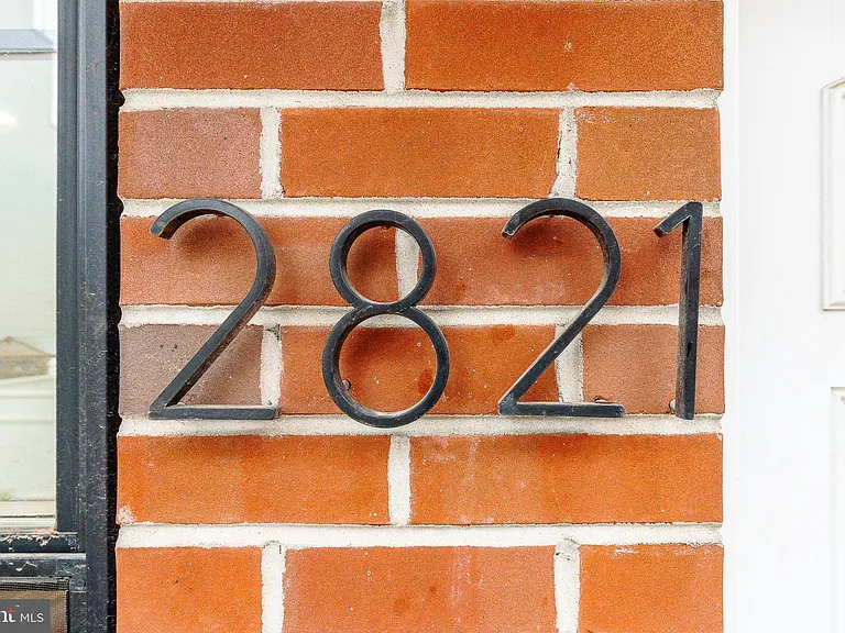 2821 Livingston St #2 — Photo 23