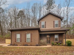 15174 Green Cir, Northport, AL 35475