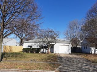 9926 Newkirk Dr, Parma Heights, OH 44130