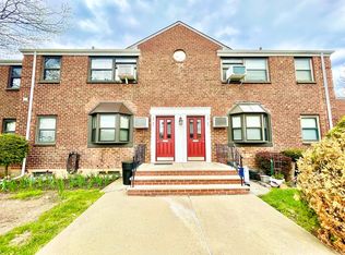 15-45 159th St #1, Whitestone, NY 11357