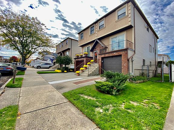 2nd image of 150 McVeigh Ave
