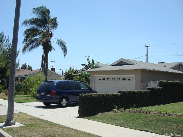 2nd image of 1245 Bonnie Brae St