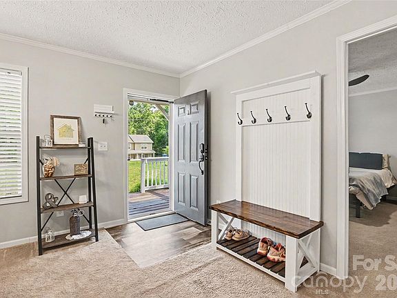 3rd image of 2843 Hopewell Church Rd
