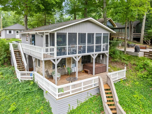 6467 Sweetwater Dr, Nineveh, IN 46164