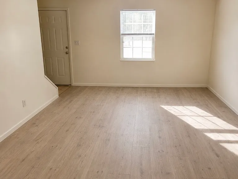 3353-55 Northway Dr #2 — Photo 2