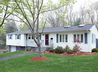 8 Wilshire Dr, Sharon, MA 02067