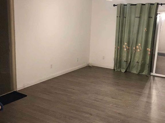 5th image of 3422 Dynelo Ave
