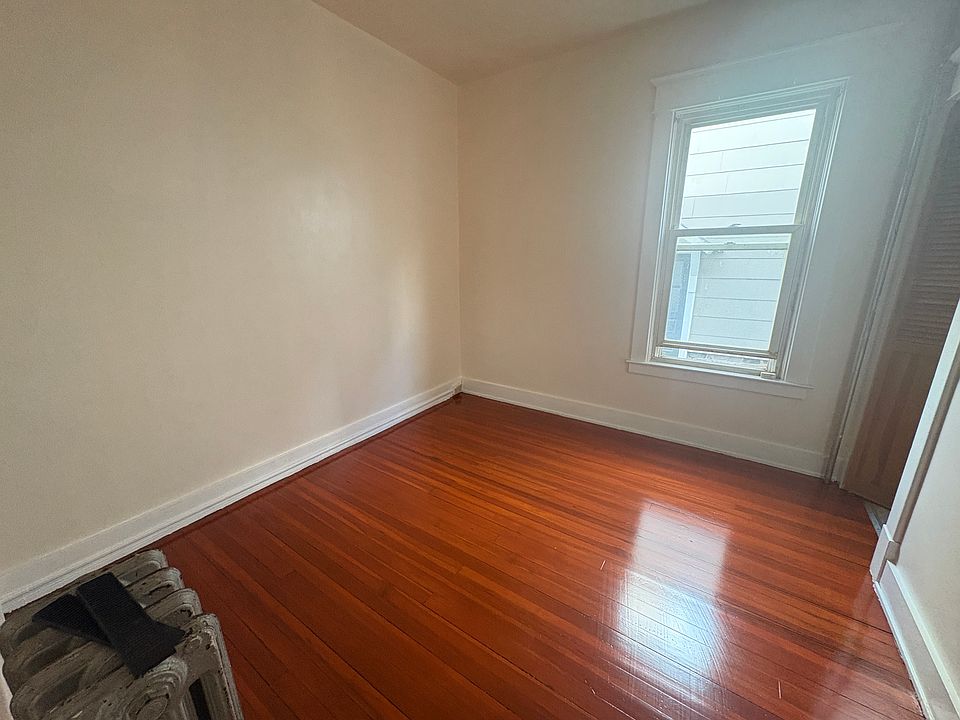 1st image of 1701 Lenox Rd #1