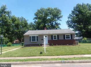 16 Oxford Rd, Marlton, NJ 08053