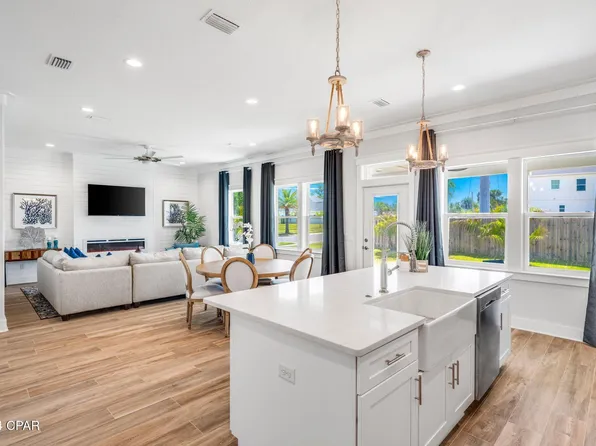 254 N Wells St, Panama City Beach, FL 32413