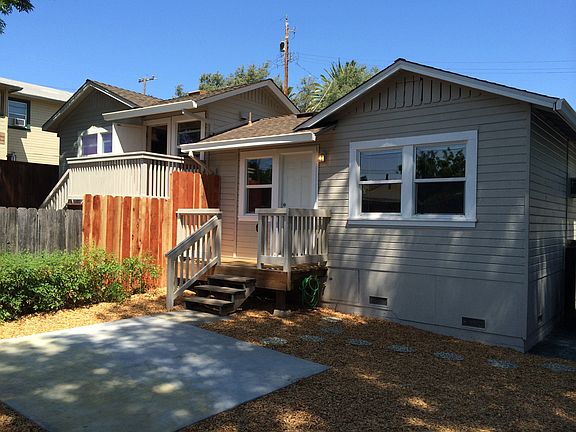 2nd image of 3136 Plum St #B